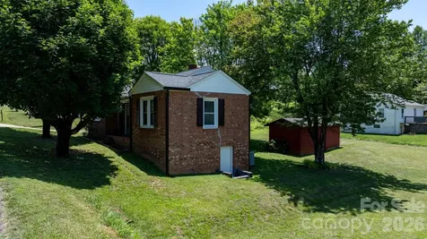 111 Cross Memorial Avenue Morganton NC 28655