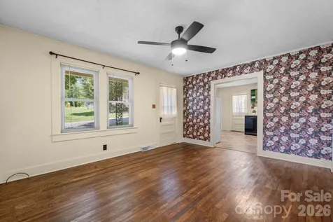 111 Cross Memorial Avenue Morganton NC 28655