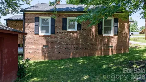 111 Cross Memorial Avenue Morganton NC 28655