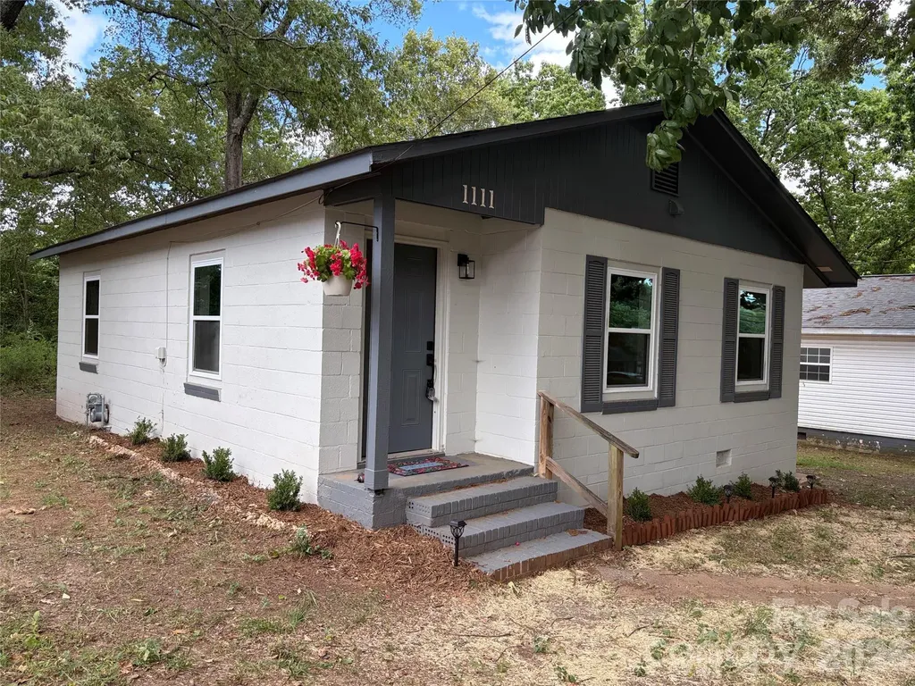 1111 S Meeting Street Statesville NC 28677
