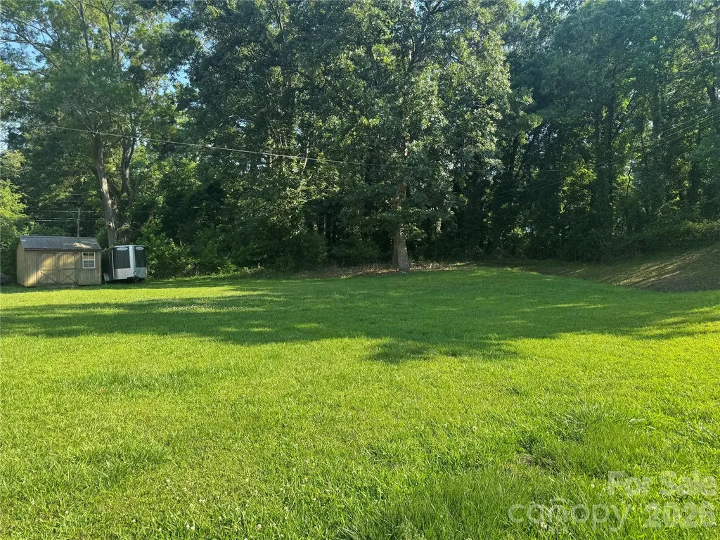 8432 Idlewild Road Charlotte NC 28227