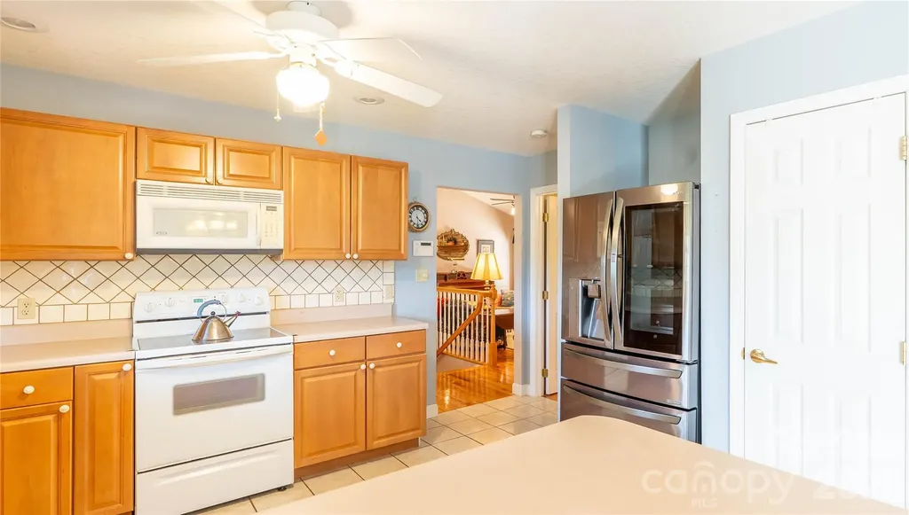 506 Brook Knoll Circle Weaverville NC 28787