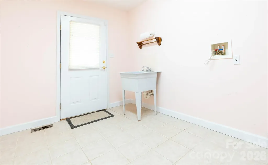 506 Brook Knoll Circle Weaverville NC 28787