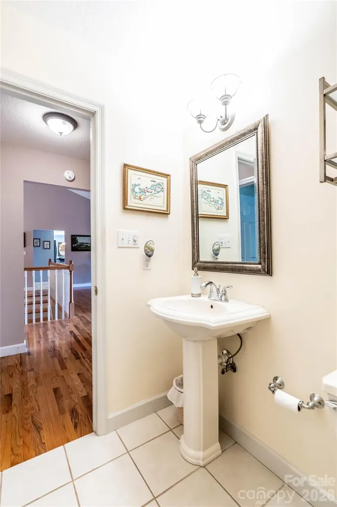506 Brook Knoll Circle Weaverville NC 28787