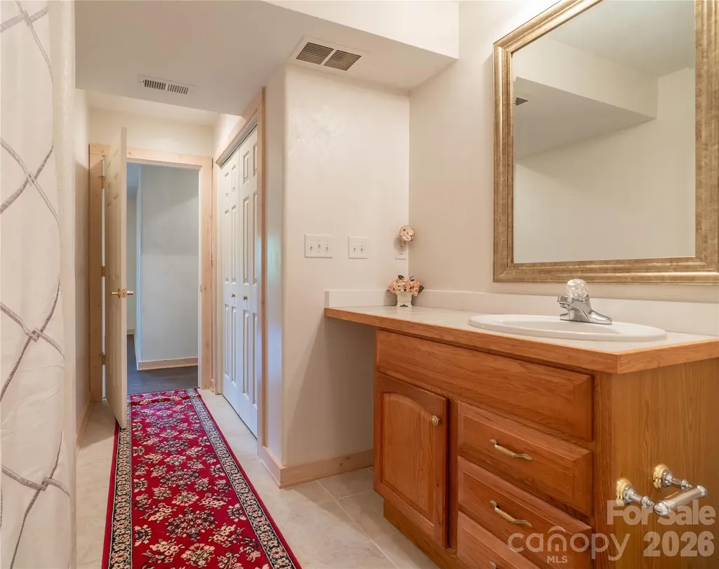 506 Brook Knoll Circle Weaverville NC 28787