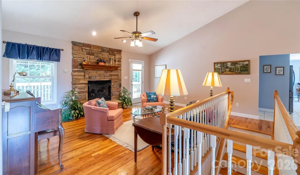 506 Brook Knoll Circle Weaverville NC 28787