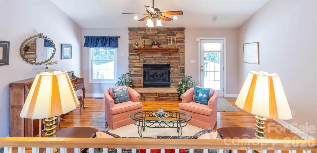 506 Brook Knoll Circle Weaverville NC 28787