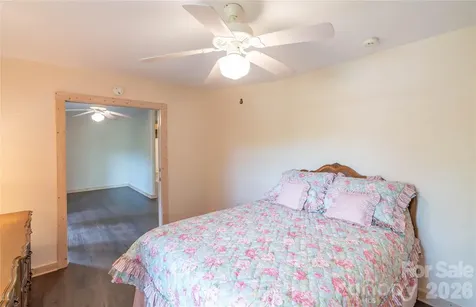 506 Brook Knoll Circle Weaverville NC 28787