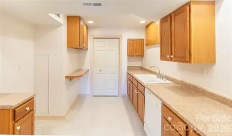 506 Brook Knoll Circle Weaverville NC 28787