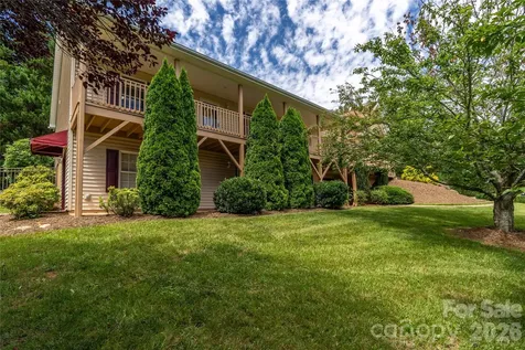 506 Brook Knoll Circle Weaverville NC 28787