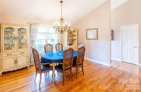 506 Brook Knoll Circle Weaverville NC 28787