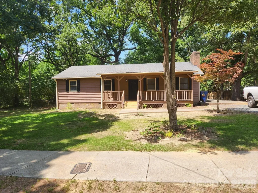 Wingate NC, 106 Maye Street