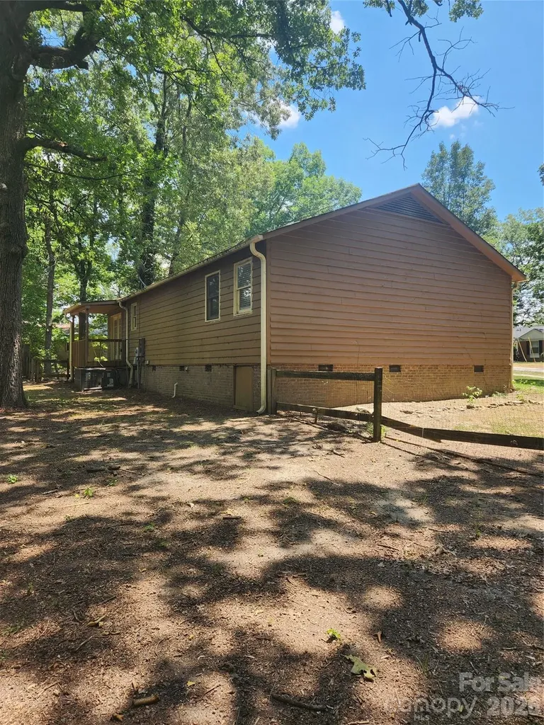 106 Maye Street Wingate NC 28174