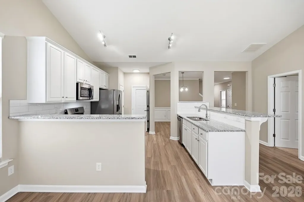 4427 Glenlea Commons Drive Charlotte NC 28216
