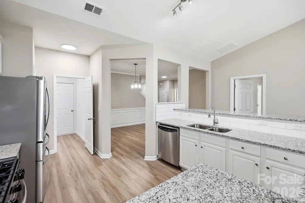 4427 Glenlea Commons Drive Charlotte NC 28216