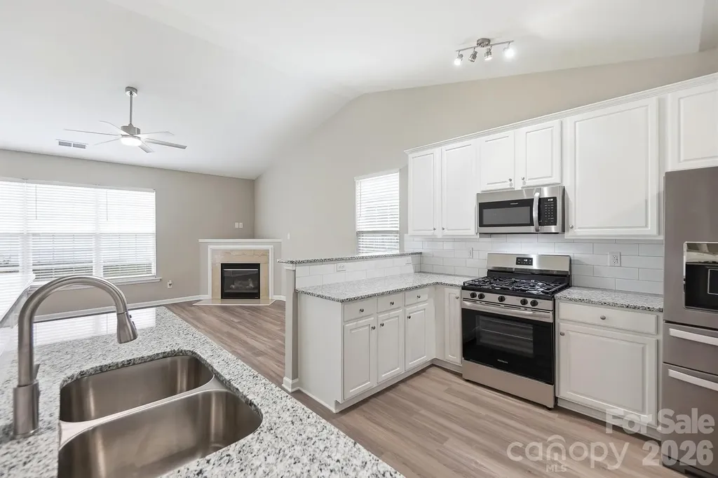4427 Glenlea Commons Drive Charlotte NC 28216