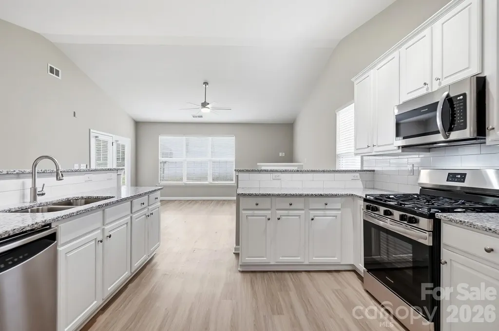 4427 Glenlea Commons Drive Charlotte NC 28216