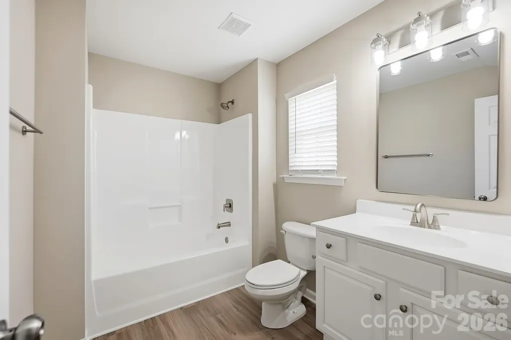 4427 Glenlea Commons Drive Charlotte NC 28216