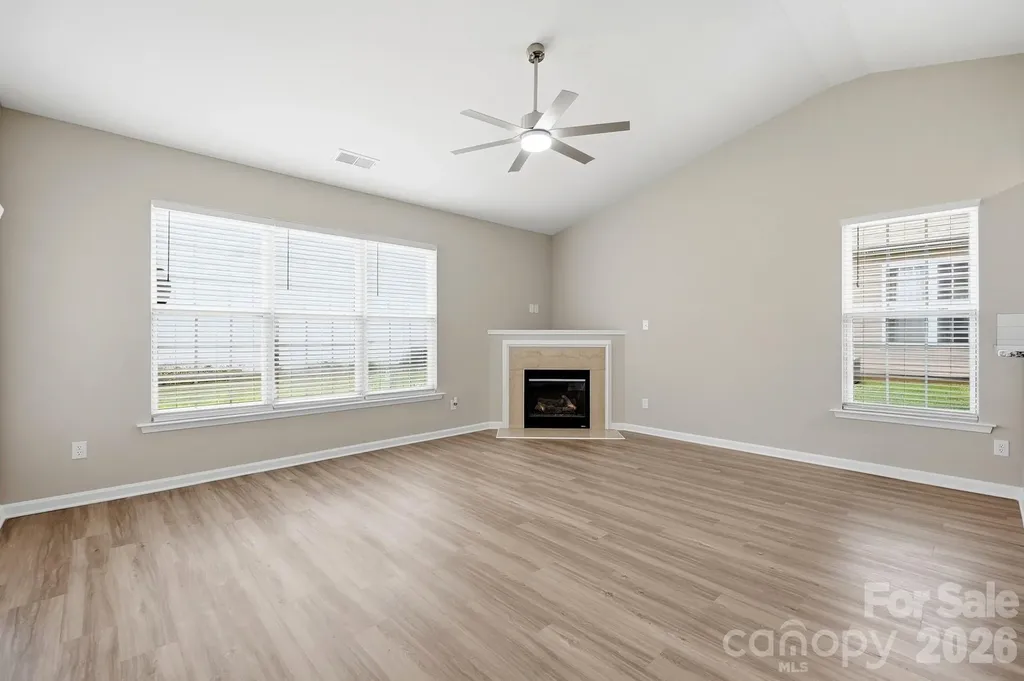 4427 Glenlea Commons Drive Charlotte NC 28216