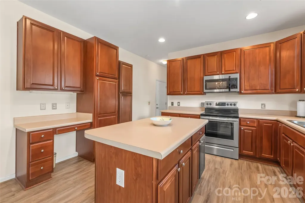 9205 Duckhorn Drive Charlotte NC 28277