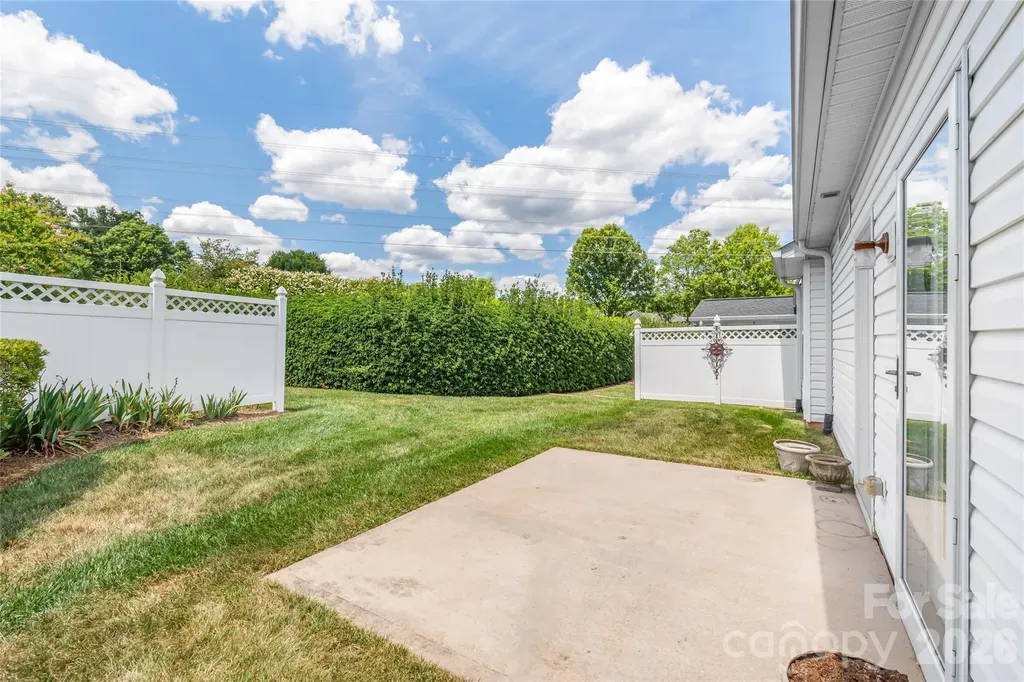 9205 Duckhorn Drive Charlotte NC 28277