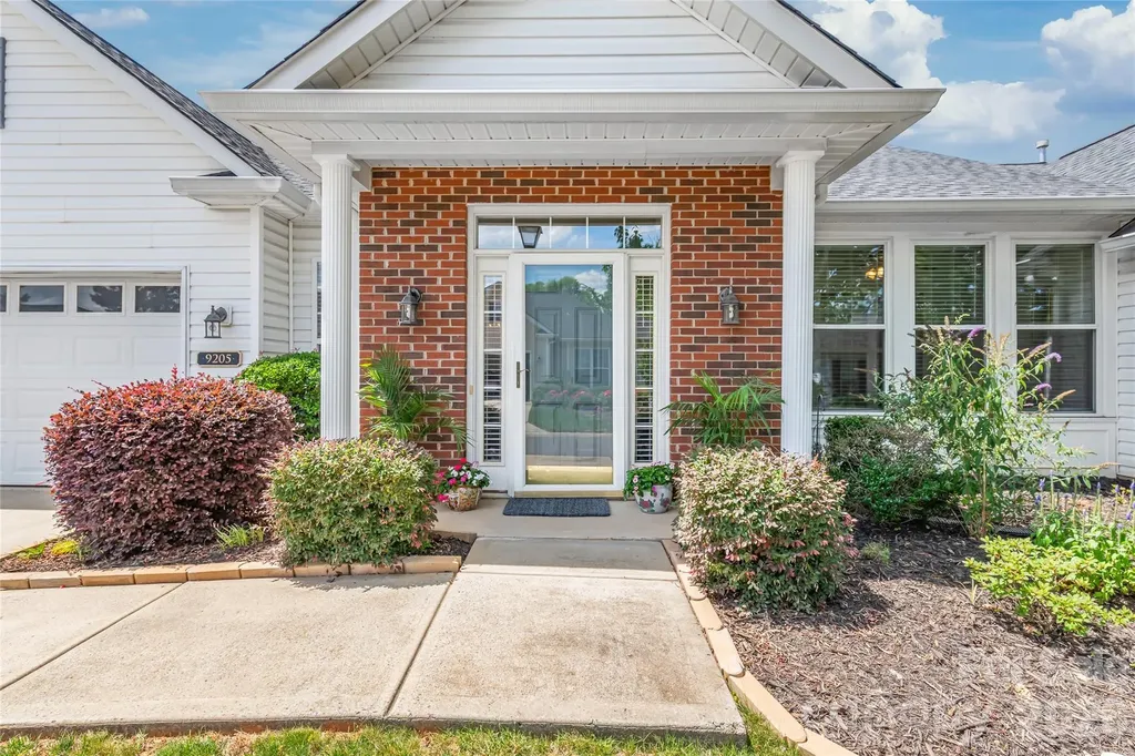 9205 Duckhorn Drive Charlotte NC 28277