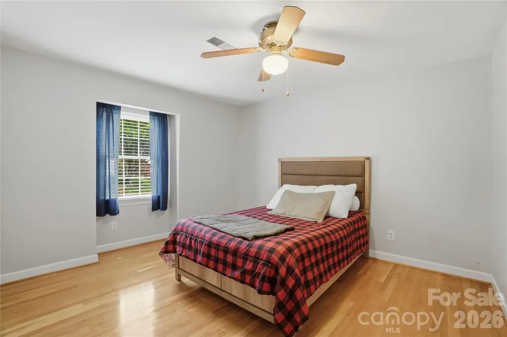 6419 Pencade Lane Charlotte NC 28215