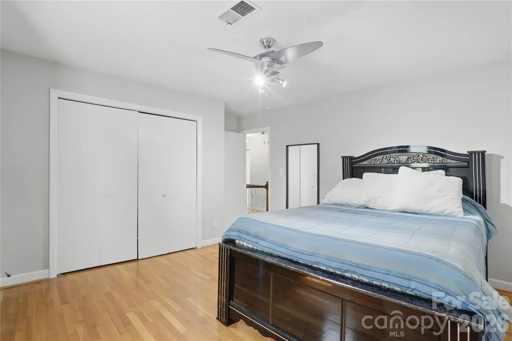 6419 Pencade Lane Charlotte NC 28215