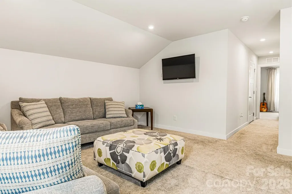 6412 Cambridge Drive Harrisburg NC 28075