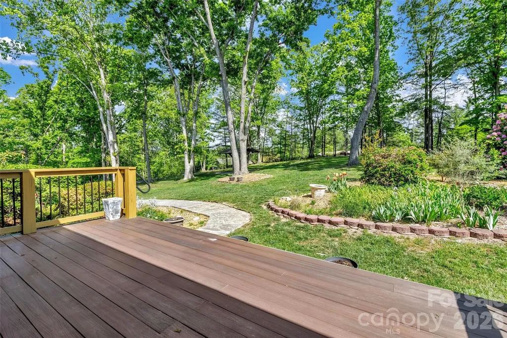 38 Chadwick Wade Drive Asheville NC 28804