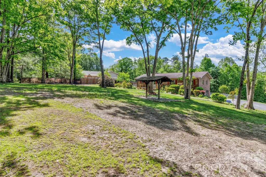 38 Chadwick Wade Drive Asheville NC 28804