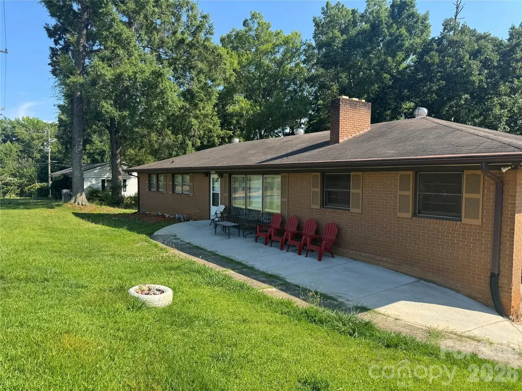 8432 Idlewild Road Charlotte NC 28227