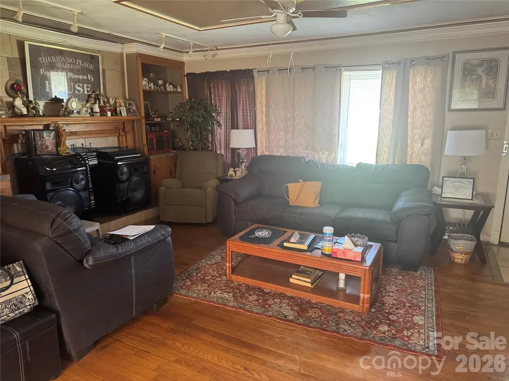 8432 Idlewild Road Charlotte NC 28227