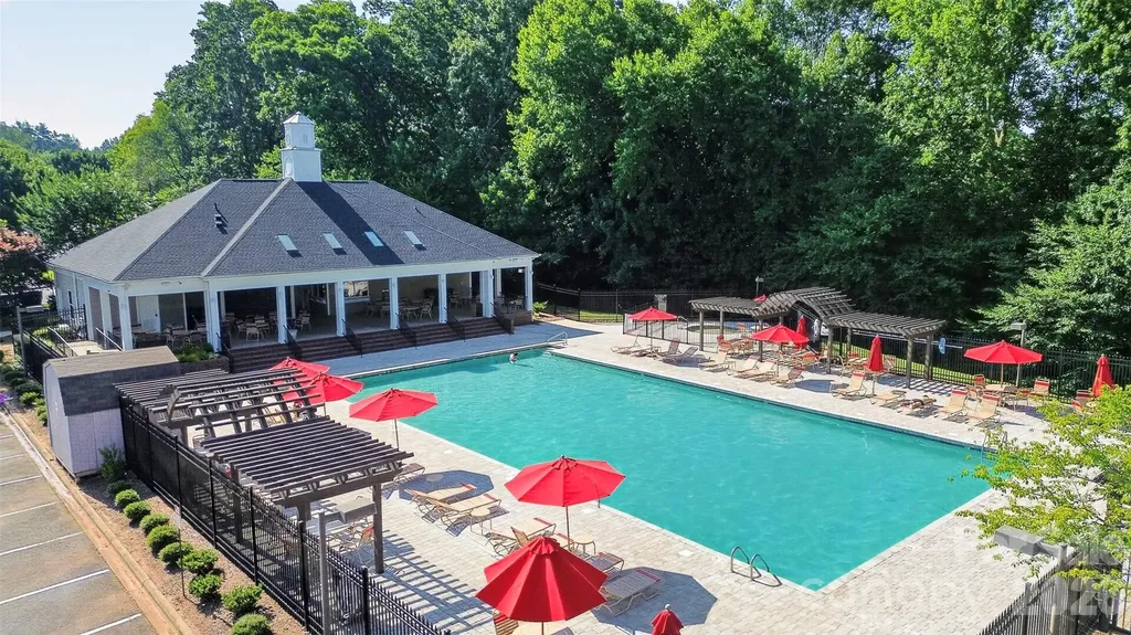 7803 Paper Birch Drive Charlotte NC 28215