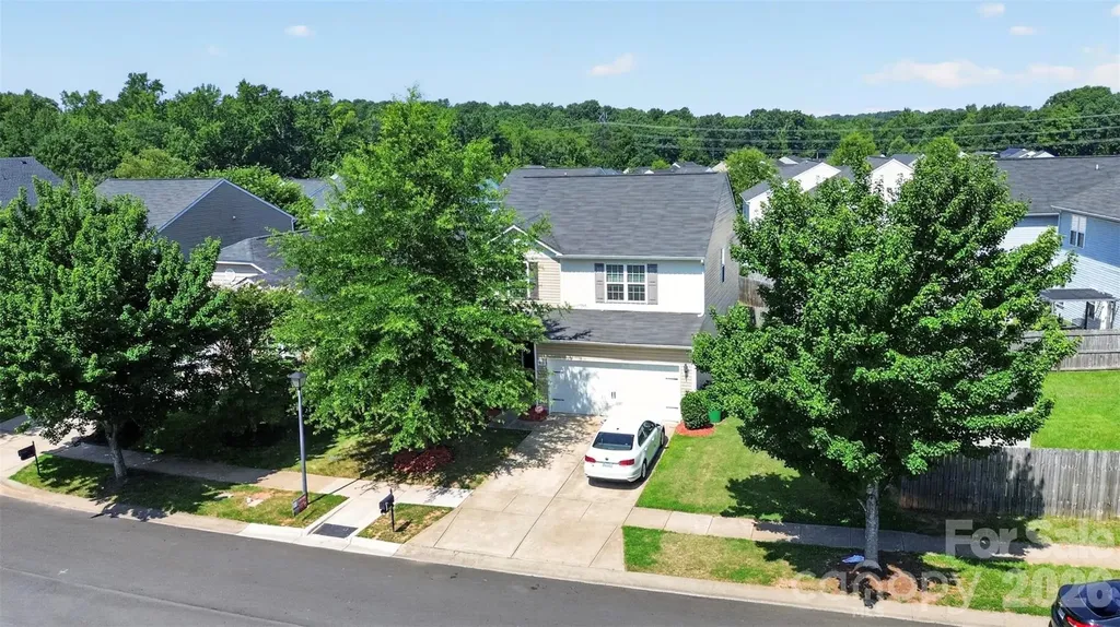 7803 Paper Birch Drive Charlotte NC 28215