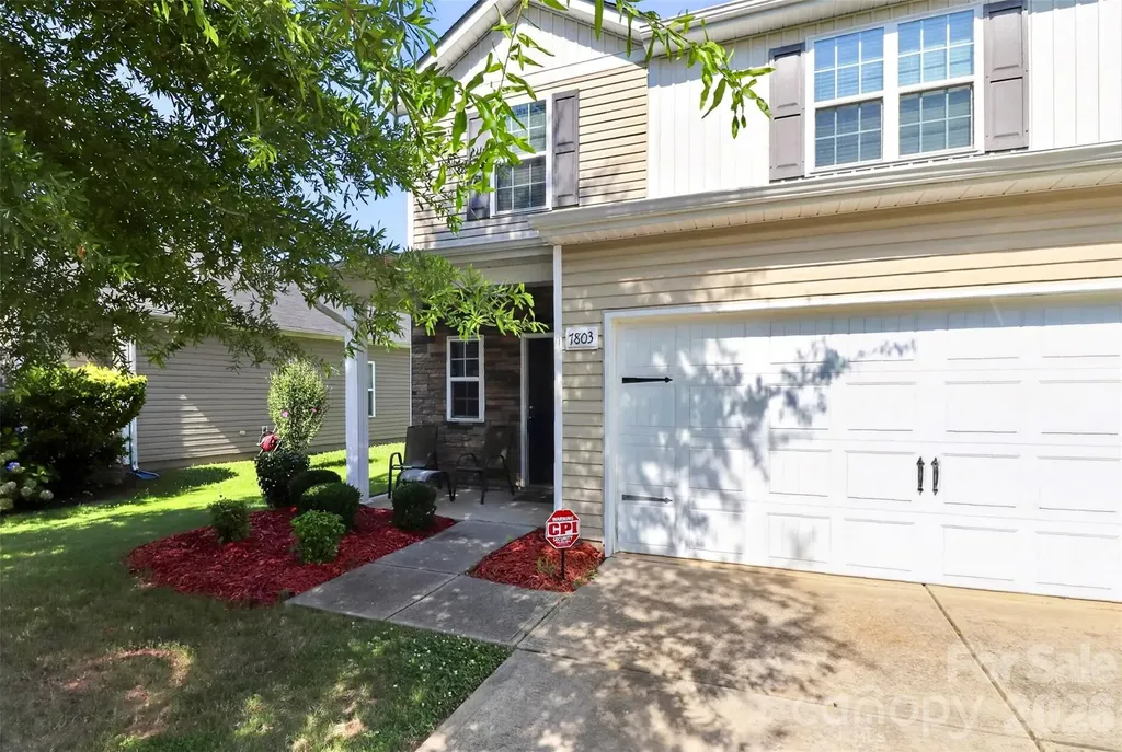 7803 Paper Birch Drive Charlotte NC 28215