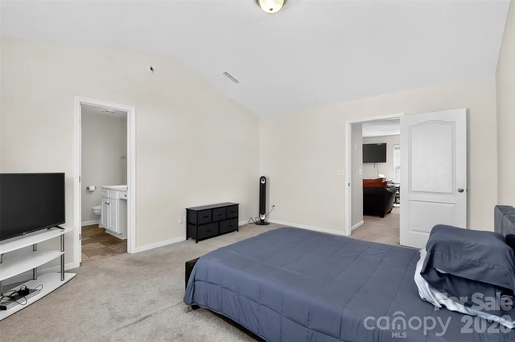 7803 Paper Birch Drive Charlotte NC 28215
