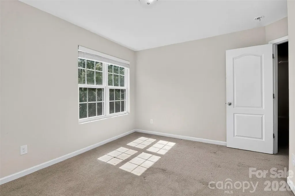 7803 Paper Birch Drive Charlotte NC 28215