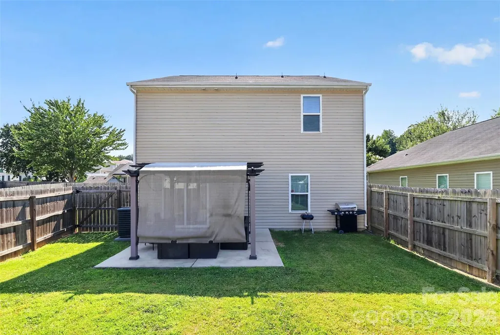 7803 Paper Birch Drive Charlotte NC 28215
