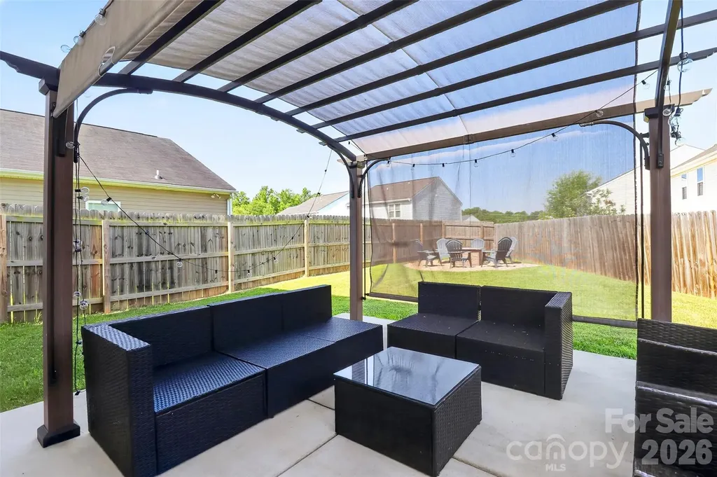7803 Paper Birch Drive Charlotte NC 28215
