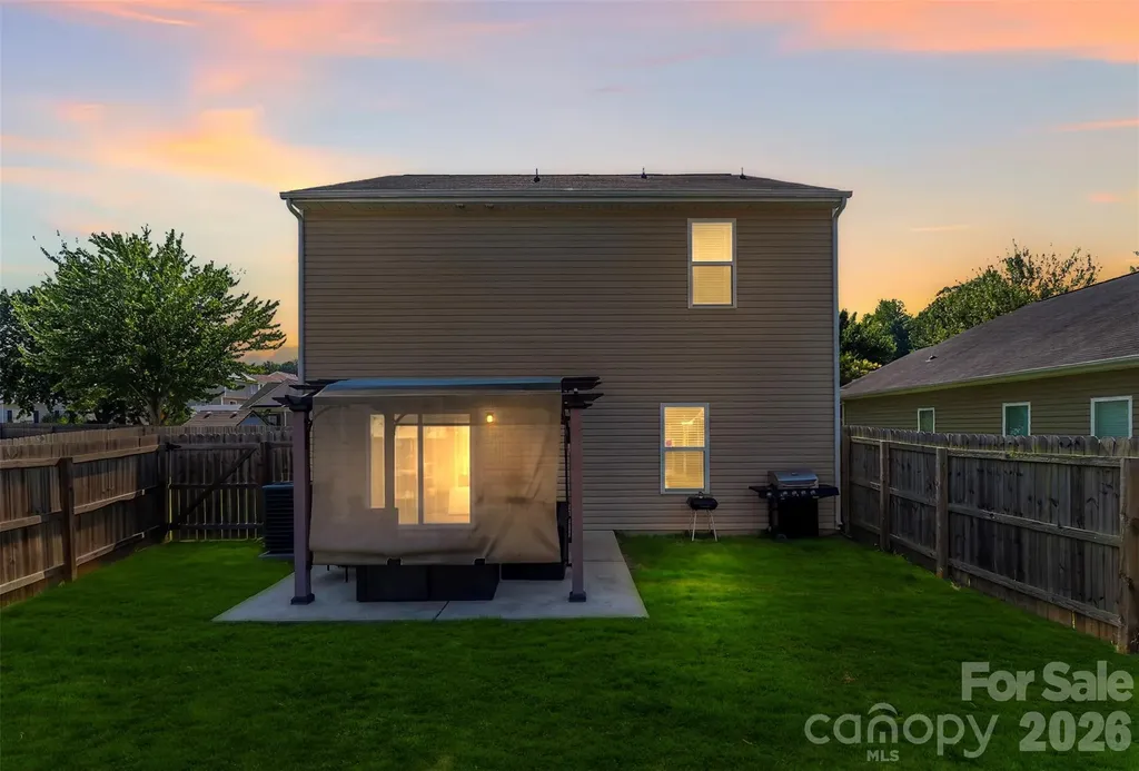 7803 Paper Birch Drive Charlotte NC 28215