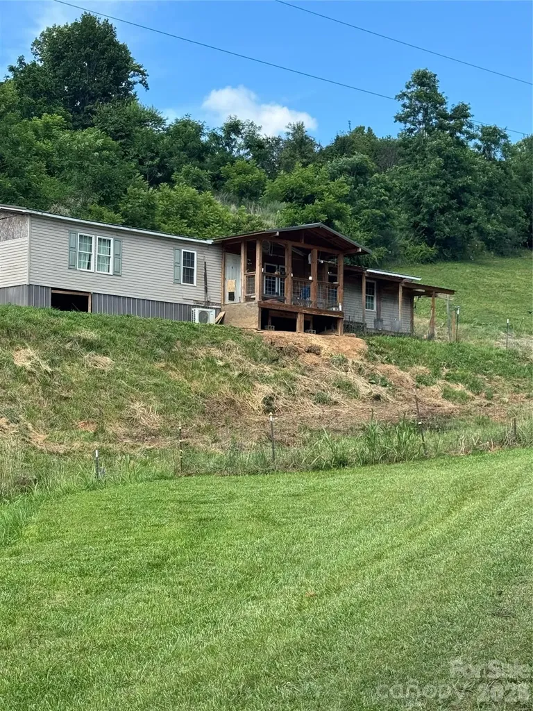 400 Morgan Branch Road Marshall NC 28753