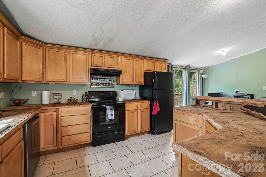 400 Morgan Branch Road Marshall NC 28753