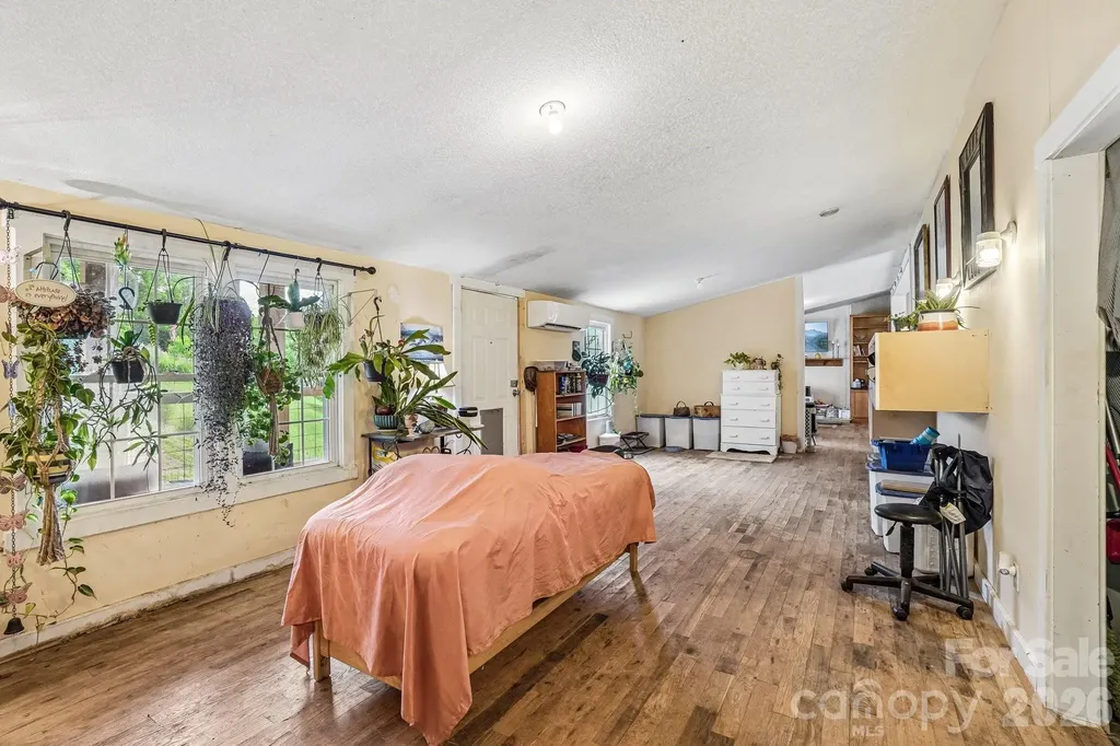 400 Morgan Branch Road Marshall NC 28753