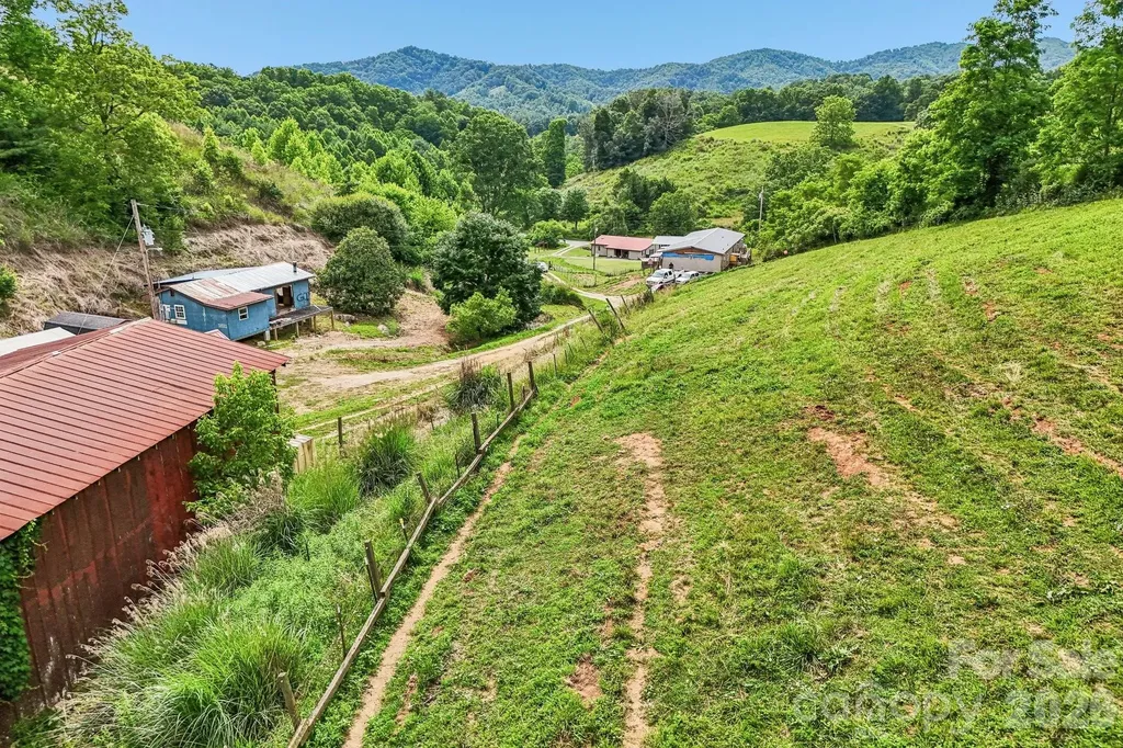 400 Morgan Branch Road Marshall NC 28753