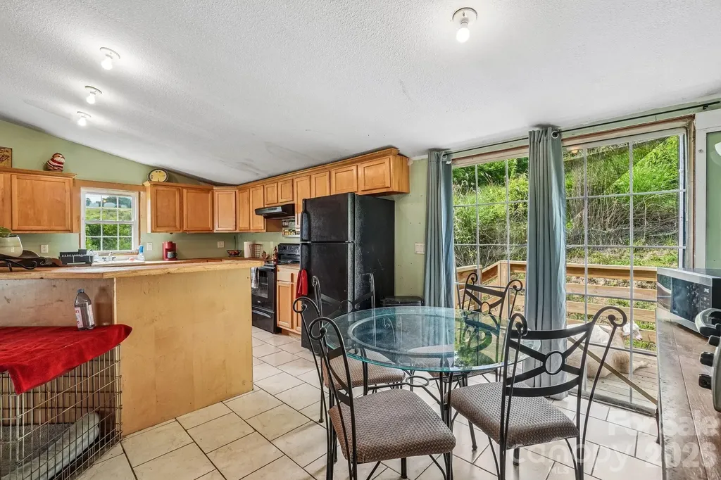 400 Morgan Branch Road Marshall NC 28753
