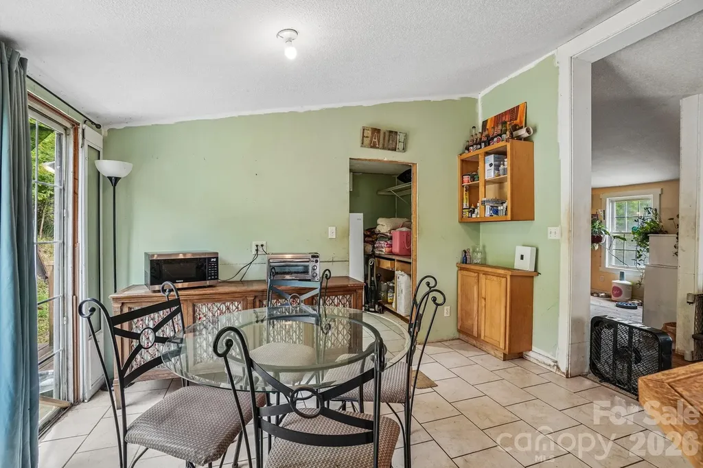 400 Morgan Branch Road Marshall NC 28753