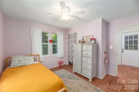 37 Wilmington Street Asheville NC 28806