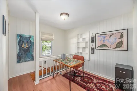 37 Wilmington Street Asheville NC 28806