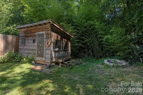 37 Wilmington Street Asheville NC 28806